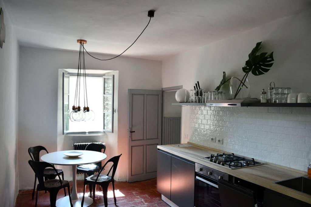 Rocks Apartment Colonno Eksteriør bilde