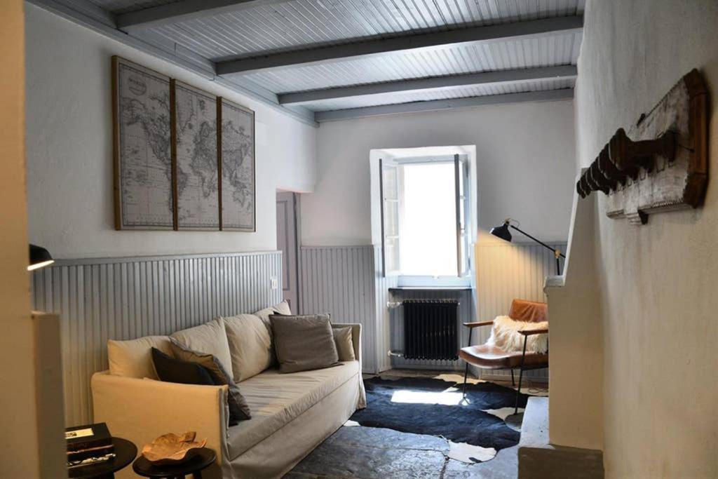 Rocks Apartment Colonno Eksteriør bilde